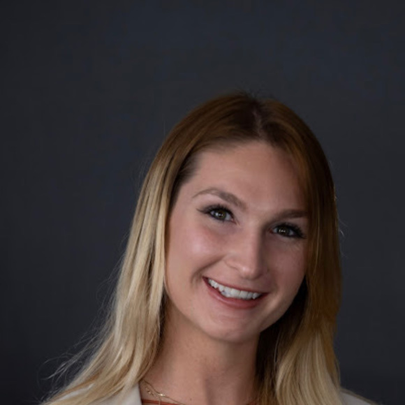 Meet your Posher, Tiera - Picture 1 of 1